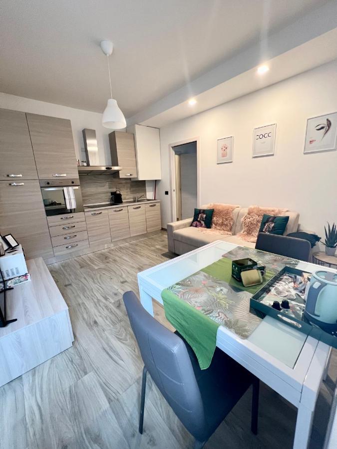 Time To Escape 2 Apartment Tirano Luaran gambar